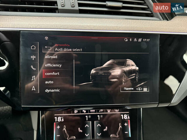 Белый Ауди E-Tron, объемом двигателя 0 л и пробегом 60 тыс. км за 34700 $, фото 68 на Automoto.ua