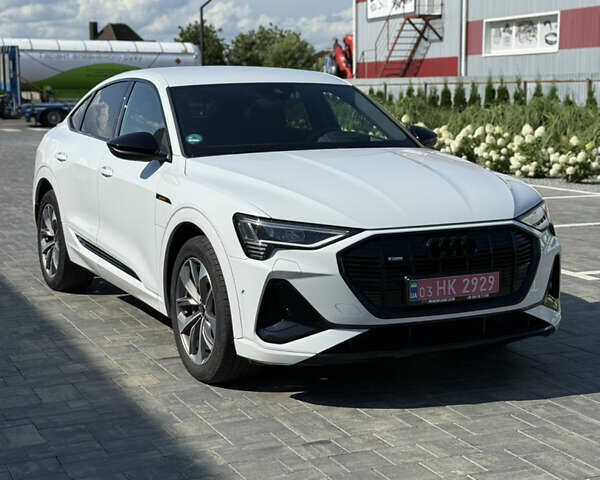 Белый Ауди E-Tron, объемом двигателя 0 л и пробегом 99 тыс. км за 34800 $, фото 1 на Automoto.ua