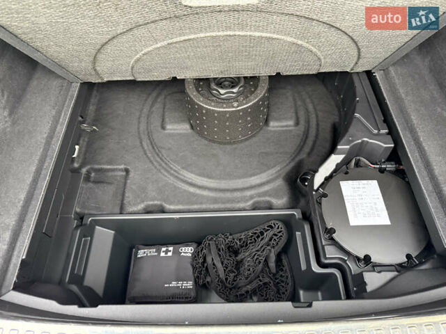 Белый Ауди E-Tron, объемом двигателя 0 л и пробегом 60 тыс. км за 34700 $, фото 44 на Automoto.ua