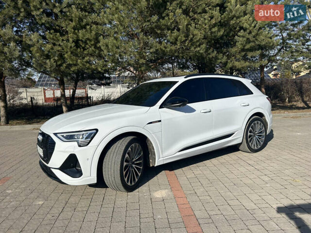 Белый Ауди E-Tron, объемом двигателя 0 л и пробегом 59 тыс. км за 44999 $, фото 21 на Automoto.ua