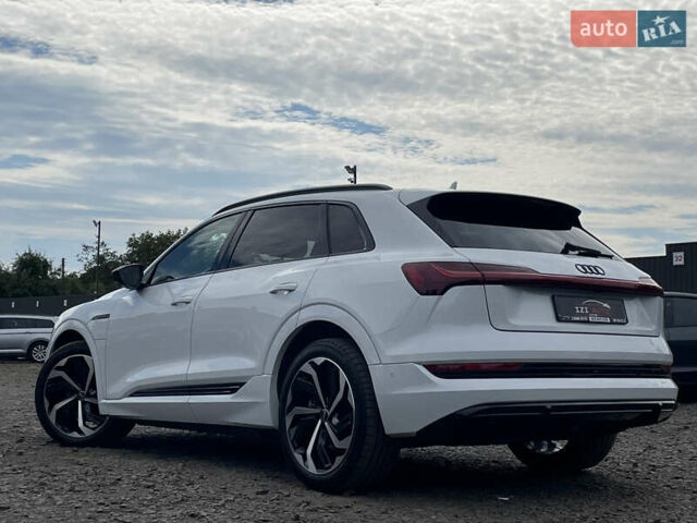 Белый Ауди E-Tron, объемом двигателя 0 л и пробегом 41 тыс. км за 42712 $, фото 5 на Automoto.ua