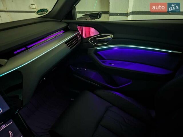 Белый Ауди E-Tron, объемом двигателя 0 л и пробегом 26 тыс. км за 48778 $, фото 38 на Automoto.ua