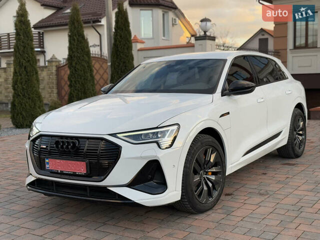 Белый Ауди E-Tron, объемом двигателя 0 л и пробегом 55 тыс. км за 43000 $, фото 3 на Automoto.ua