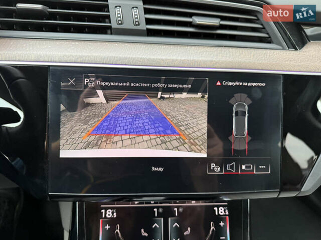 Белый Ауди E-Tron, объемом двигателя 0 л и пробегом 60 тыс. км за 34700 $, фото 69 на Automoto.ua