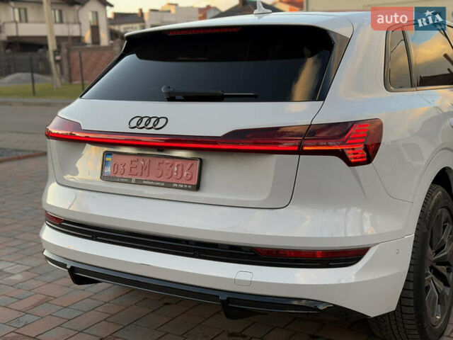 Белый Ауди E-Tron, объемом двигателя 0 л и пробегом 55 тыс. км за 43000 $, фото 40 на Automoto.ua