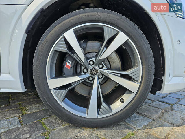 Белый Ауди E-Tron, объемом двигателя 0 л и пробегом 1 тыс. км за 64999 $, фото 7 на Automoto.ua