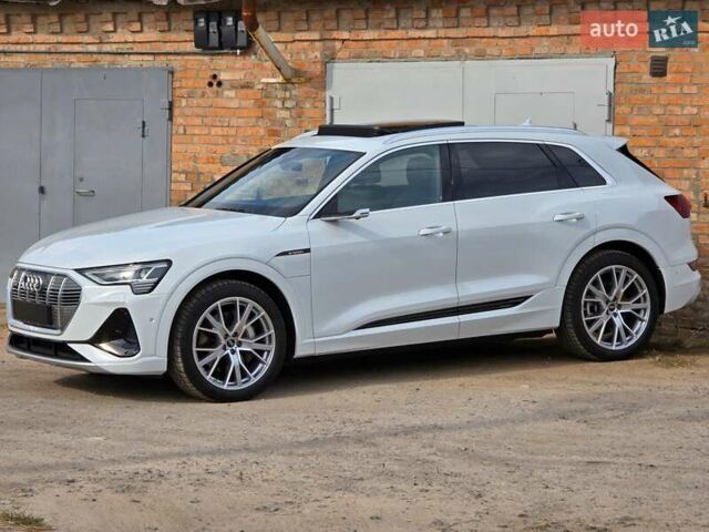 Белый Ауди E-Tron, объемом двигателя 0 л и пробегом 26 тыс. км за 48778 $, фото 10 на Automoto.ua