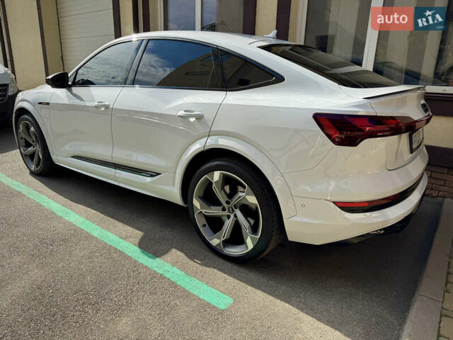 Білий Ауді E-Tron, об'ємом двигуна 0 л та пробігом 36 тис. км за 52000 $, фото 2 на Automoto.ua