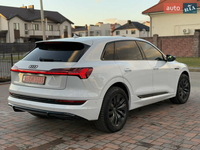 Белый Ауди E-Tron, объемом двигателя 0 л и пробегом 55 тыс. км за 43000 $, фото 50 на Automoto.ua