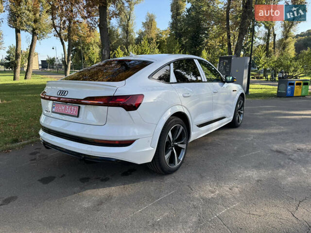 Белый Ауди E-Tron, объемом двигателя 0 л и пробегом 1 тыс. км за 67000 $, фото 4 на Automoto.ua