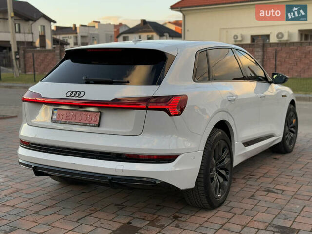 Белый Ауди E-Tron, объемом двигателя 0 л и пробегом 55 тыс. км за 43000 $, фото 49 на Automoto.ua