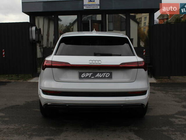Білий Ауді E-Tron, об'ємом двигуна 0 л та пробігом 11 тис. км за 49700 $, фото 11 на Automoto.ua