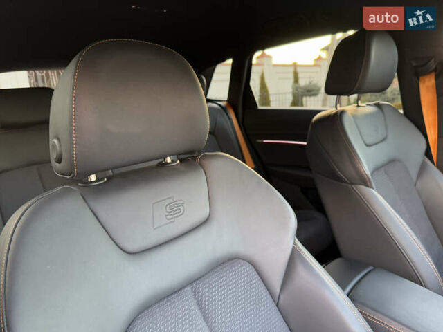 Белый Ауди E-Tron, объемом двигателя 0 л и пробегом 55 тыс. км за 43000 $, фото 41 на Automoto.ua