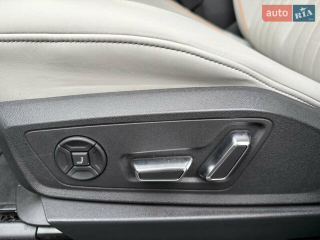 Белый Ауди E-Tron, объемом двигателя 0 л и пробегом 60 тыс. км за 34700 $, фото 34 на Automoto.ua