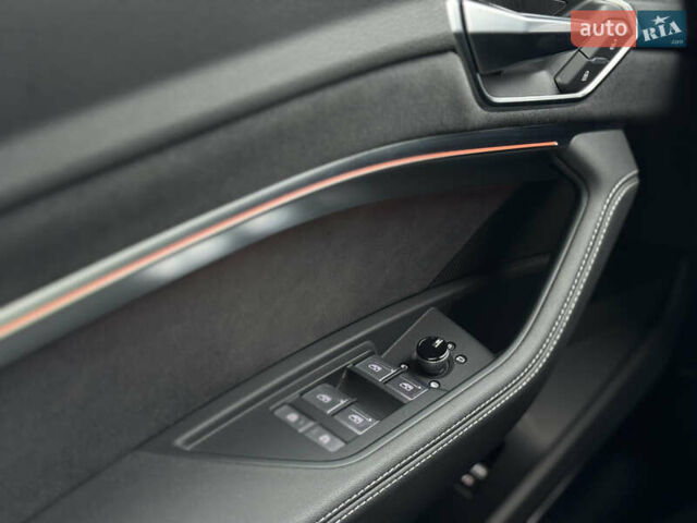 Белый Ауди E-Tron, объемом двигателя 0 л и пробегом 20 тыс. км за 51500 $, фото 15 на Automoto.ua