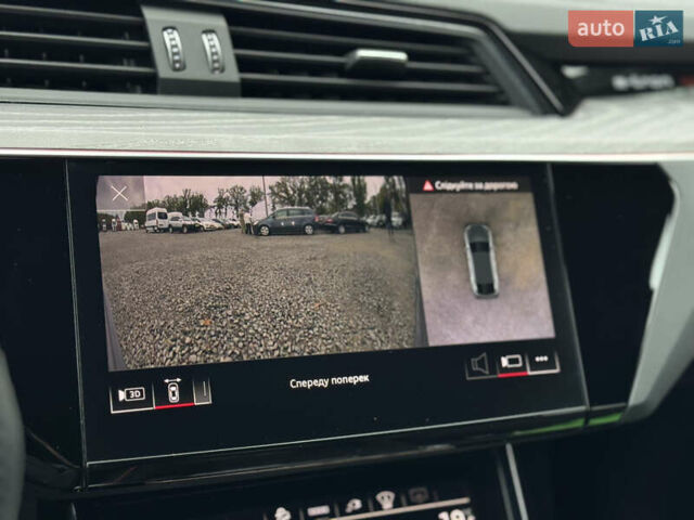 Белый Ауди E-Tron, объемом двигателя 0 л и пробегом 20 тыс. км за 51500 $, фото 23 на Automoto.ua