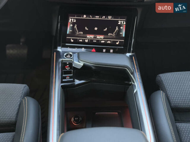 Белый Ауди E-Tron, объемом двигателя 0 л и пробегом 55 тыс. км за 43000 $, фото 6 на Automoto.ua