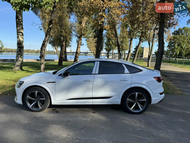 Белый Ауди E-Tron, объемом двигателя 0 л и пробегом 1 тыс. км за 67000 $, фото 6 на Automoto.ua