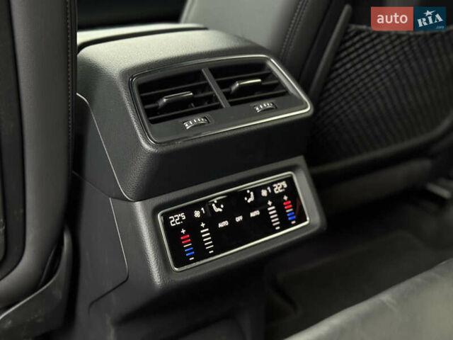 Белый Ауди E-Tron, объемом двигателя 0 л и пробегом 20 тыс. км за 51500 $, фото 31 на Automoto.ua