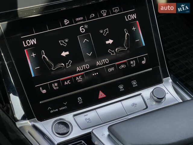 Белый Ауди E-Tron, объемом двигателя 0 л и пробегом 41 тыс. км за 42727 $, фото 58 на Automoto.ua