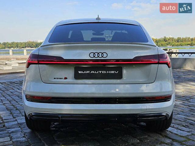 Белый Ауди E-Tron, объемом двигателя 0 л и пробегом 1 тыс. км за 64999 $, фото 3 на Automoto.ua