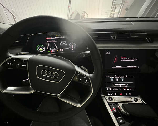 Белый Ауди E-Tron, объемом двигателя 0 л и пробегом 13 тыс. км за 49000 $, фото 6 на Automoto.ua