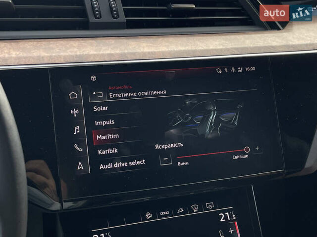 Белый Ауди E-Tron, объемом двигателя 0 л и пробегом 41 тыс. км за 42712 $, фото 68 на Automoto.ua