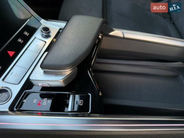 Белый Ауди E-Tron, объемом двигателя 0 л и пробегом 55 тыс. км за 43000 $, фото 20 на Automoto.ua