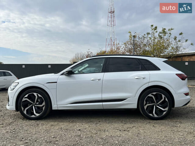 Белый Ауди E-Tron, объемом двигателя 0 л и пробегом 41 тыс. км за 42727 $, фото 4 на Automoto.ua