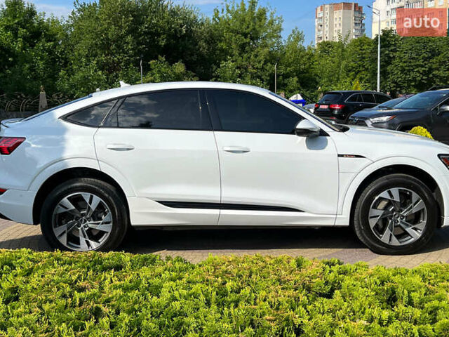 Белый Ауди E-Tron, объемом двигателя 0 л и пробегом 33 тыс. км за 42990 $, фото 7 на Automoto.ua