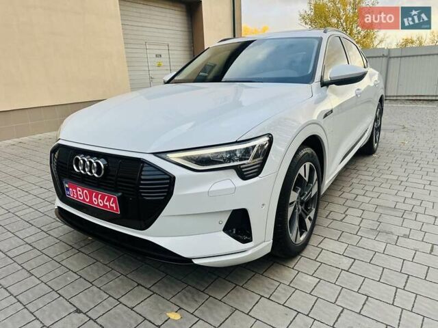 Белый Ауди E-Tron, объемом двигателя 0 л и пробегом 150 тыс. км за 33500 $, фото 4 на Automoto.ua
