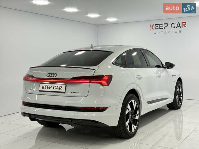 Белый Ауди E-Tron, объемом двигателя 0 л и пробегом 45 тыс. км за 34500 $, фото 6 на Automoto.ua