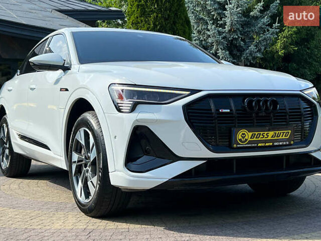 Белый Ауди E-Tron, объемом двигателя 0 л и пробегом 33 тыс. км за 42990 $, фото 8 на Automoto.ua