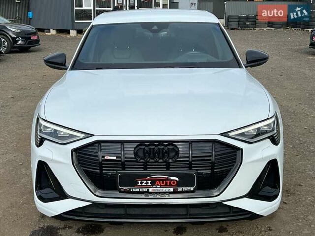 Белый Ауди E-Tron, объемом двигателя 0 л и пробегом 23 тыс. км за 44483 $, фото 2 на Automoto.ua