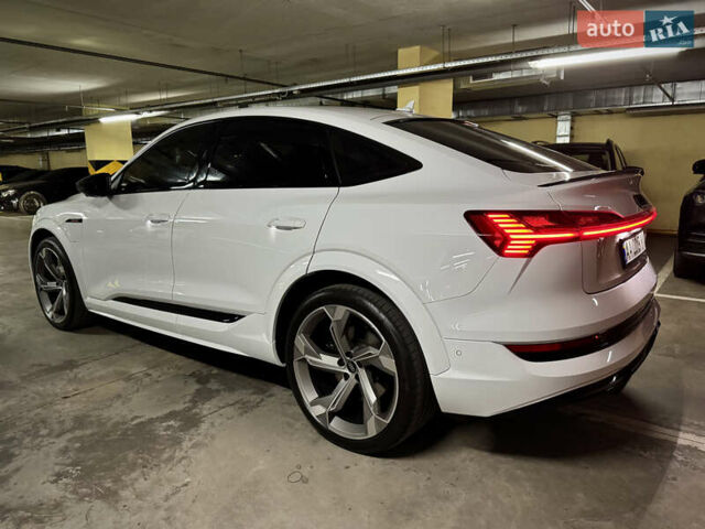 Білий Ауді E-Tron, об'ємом двигуна 0 л та пробігом 36 тис. км за 52000 $, фото 7 на Automoto.ua