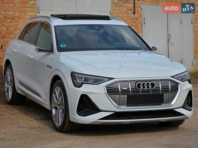 Белый Ауди E-Tron, объемом двигателя 0 л и пробегом 26 тыс. км за 48778 $, фото 8 на Automoto.ua