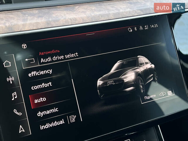 Белый Ауди E-Tron, объемом двигателя 0 л и пробегом 41 тыс. км за 42727 $, фото 71 на Automoto.ua