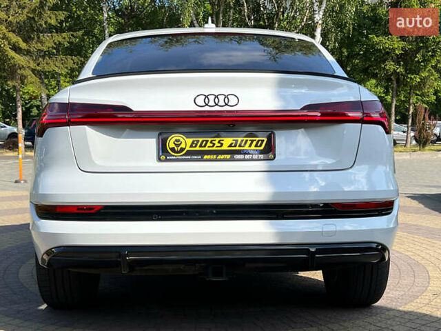 Белый Ауди E-Tron, объемом двигателя 0 л и пробегом 33 тыс. км за 42990 $, фото 5 на Automoto.ua