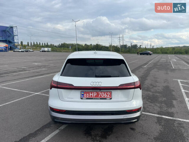 Білий Ауді E-Tron, об'ємом двигуна 0 л та пробігом 29 тис. км за 37999 $, фото 11 на Automoto.ua