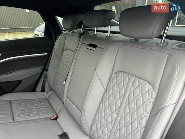 Білий Ауді E-Tron, об'ємом двигуна 0 л та пробігом 48 тис. км за 48798 $, фото 37 на Automoto.ua