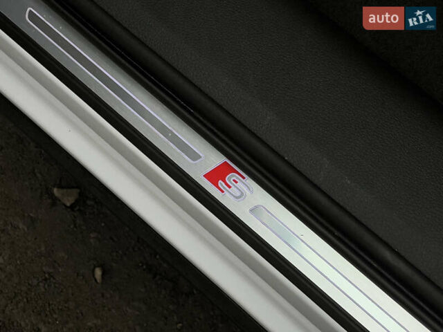 Белый Ауди E-Tron, объемом двигателя 0 л и пробегом 41 тыс. км за 41325 $, фото 32 на Automoto.ua