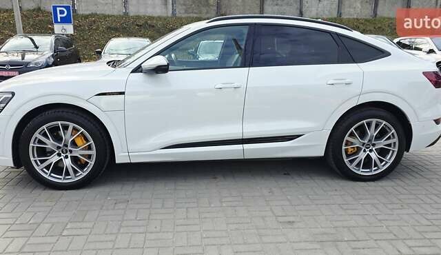 Белый Ауди E-Tron, объемом двигателя 0 л и пробегом 110 тыс. км за 37700 $, фото 28 на Automoto.ua