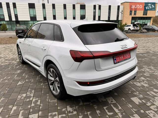 Белый Ауди E-Tron, объемом двигателя 0 л и пробегом 27 тыс. км за 38800 $, фото 10 на Automoto.ua