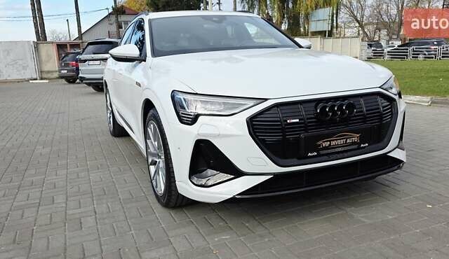 Белый Ауди E-Tron, объемом двигателя 0 л и пробегом 110 тыс. км за 37700 $, фото 7 на Automoto.ua