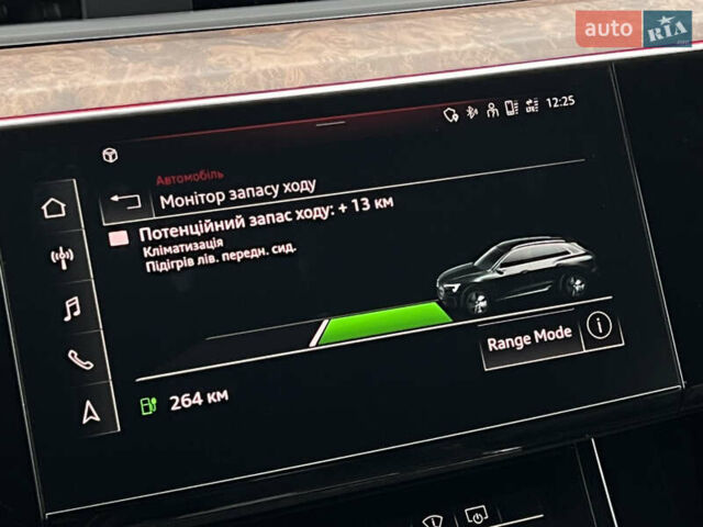 Белый Ауди E-Tron, объемом двигателя 0 л и пробегом 41 тыс. км за 41325 $, фото 87 на Automoto.ua