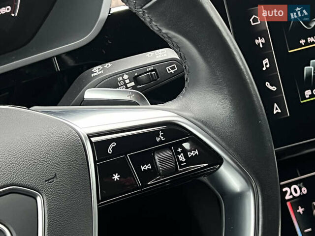 Белый Ауди E-Tron, объемом двигателя 0 л и пробегом 41 тыс. км за 41325 $, фото 58 на Automoto.ua