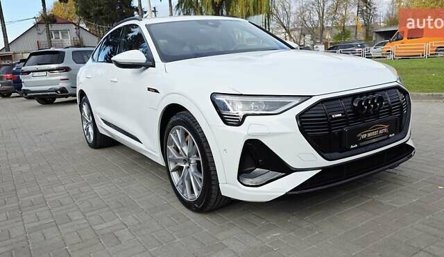 Белый Ауди E-Tron, объемом двигателя 0 л и пробегом 110 тыс. км за 37700 $, фото 8 на Automoto.ua