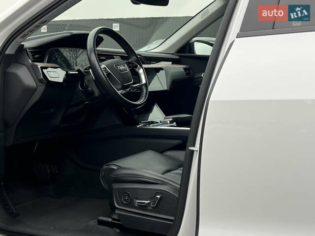 Белый Ауди E-Tron, объемом двигателя 0 л и пробегом 41 тыс. км за 41325 $, фото 26 на Automoto.ua