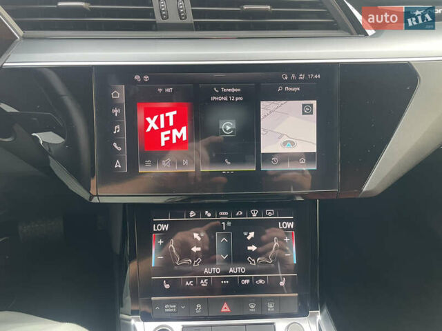 Білий Ауді E-Tron, об'ємом двигуна 0 л та пробігом 29 тис. км за 37999 $, фото 62 на Automoto.ua
