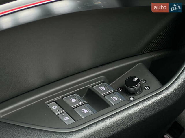 Белый Ауди E-Tron, объемом двигателя 0 л и пробегом 41 тыс. км за 41325 $, фото 63 на Automoto.ua